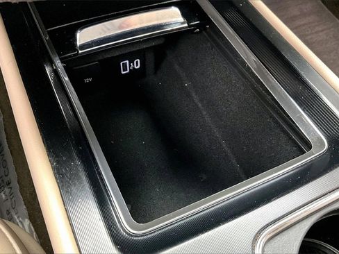 Used 2022 Lincoln Corsair FWD w/ Premium Package image 32