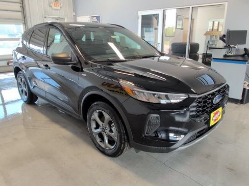 New 2026 Ford Escape ST-Line w/ Tech Pack #1 AWD/4WD image 7