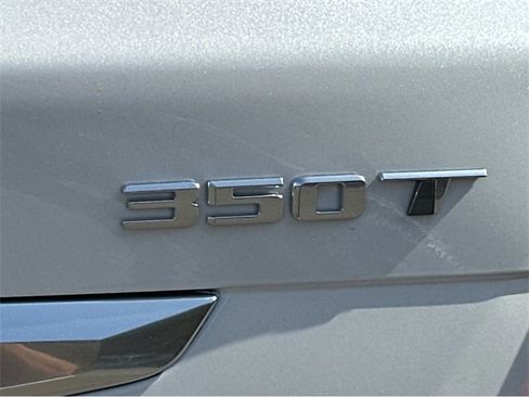 New 2025 Cadillac XT5 Luxury image 33