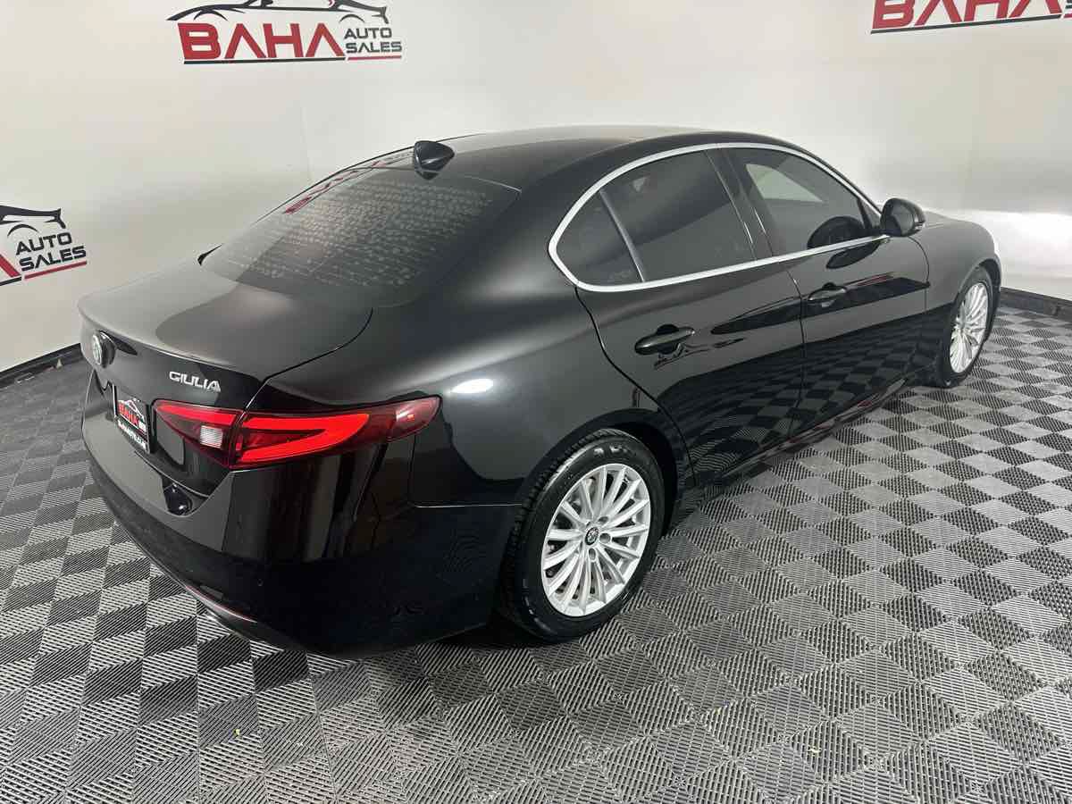 Used 2021 Alfa Romeo Giulia Sprint w/ Active Assist 1 Package RWD image 9