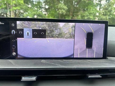 Certified 2026 Genesis GV80 3.5T Prestige AWD/4WD image 17