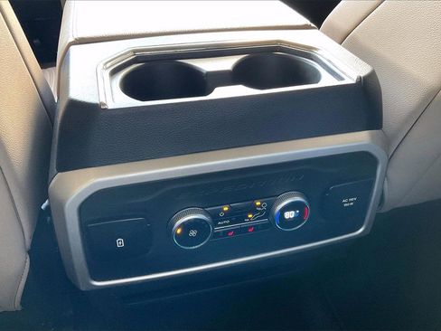 Used 2024 Ford Expedition Max Limited image 17
