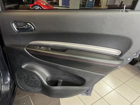 Used 2015 Dodge Durango R/T image 28
