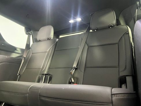 Used 2025 GMC Yukon Denali image 28