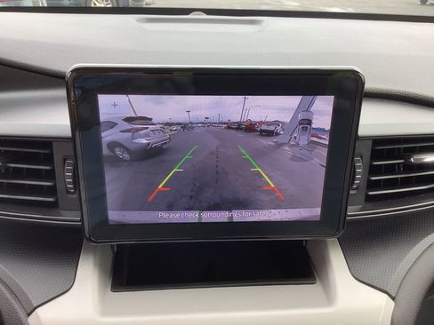 Used 2023 Ford Explorer Base image 17