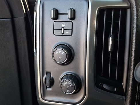 Used 2019 Chevrolet Silverado 2500 LTZ w/ Duramax Plus Package image 27