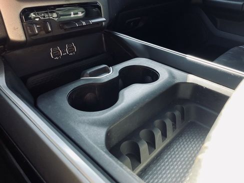 Used 2021 RAM 1500 Big Horn image 18