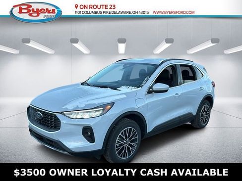 New 2026 Ford Escape SE FWD image 1
