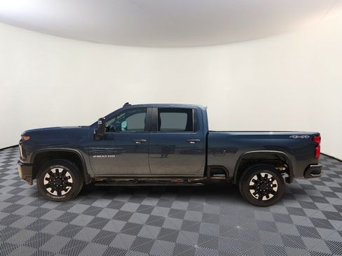 Used 2020 Chevrolet Silverado 2500 Custom w/ Custom Value Package AWD/4WD image 2