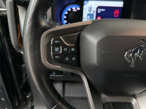 Used 2023 Ford Bronco Badlands image 17
