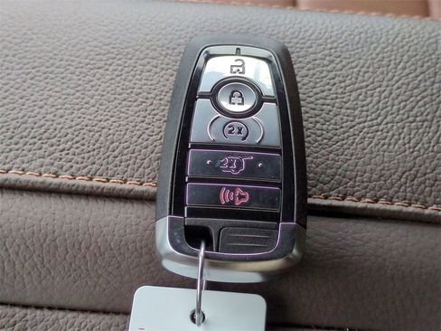 New 2025 Ford Expedition King Ranch image 28