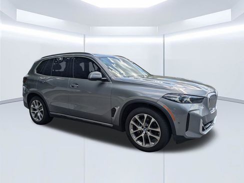 Used 2024 BMW X5 sDrive40i w/ Parking Assistance Package RWD image 2