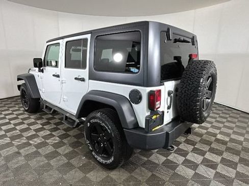Used 2017 Jeep Wrangler Unlimited Sport AWD/4WD image 4