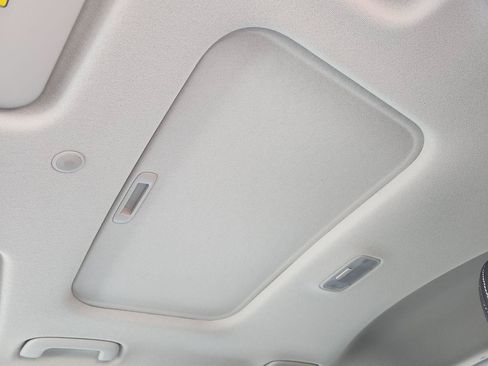 New 2026 Hyundai Venue SEL FWD image 24