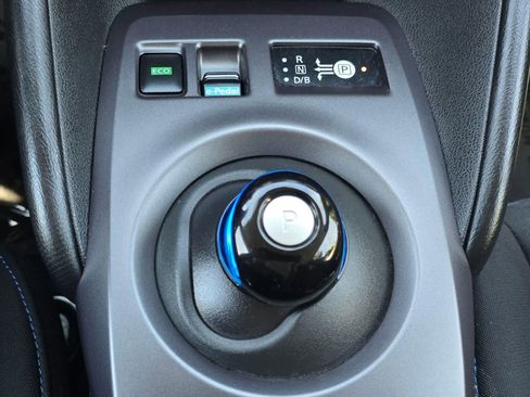 Used 2023 Nissan Leaf S FWD image 23