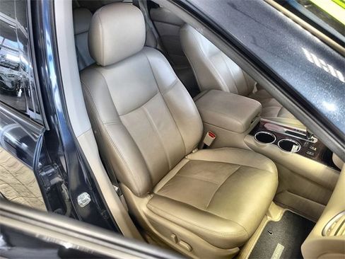 Used 2014 Nissan Pathfinder SL w/ SL Tech Package image 25