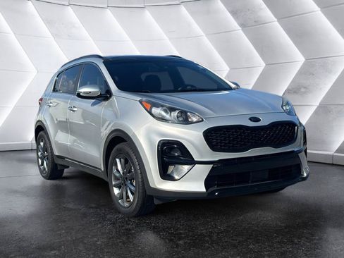 Used 2021 Kia Sportage S w/ S FWD Premium Package image 3