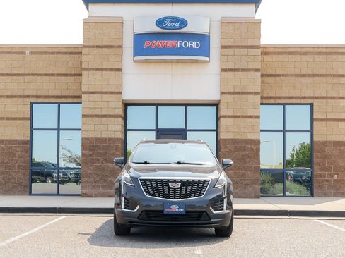Used 2023 Cadillac XT5 Luxury FWD image 3