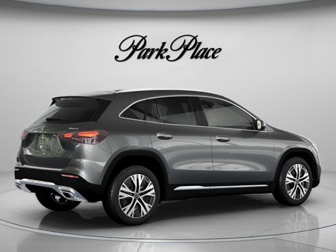 Used 2026 Mercedes-Benz GLA 250 4MATIC image 21