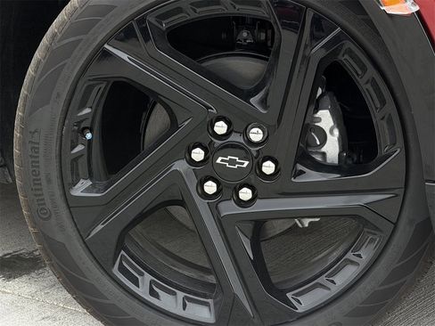 New 2026 Chevrolet Equinox EV RS image 9