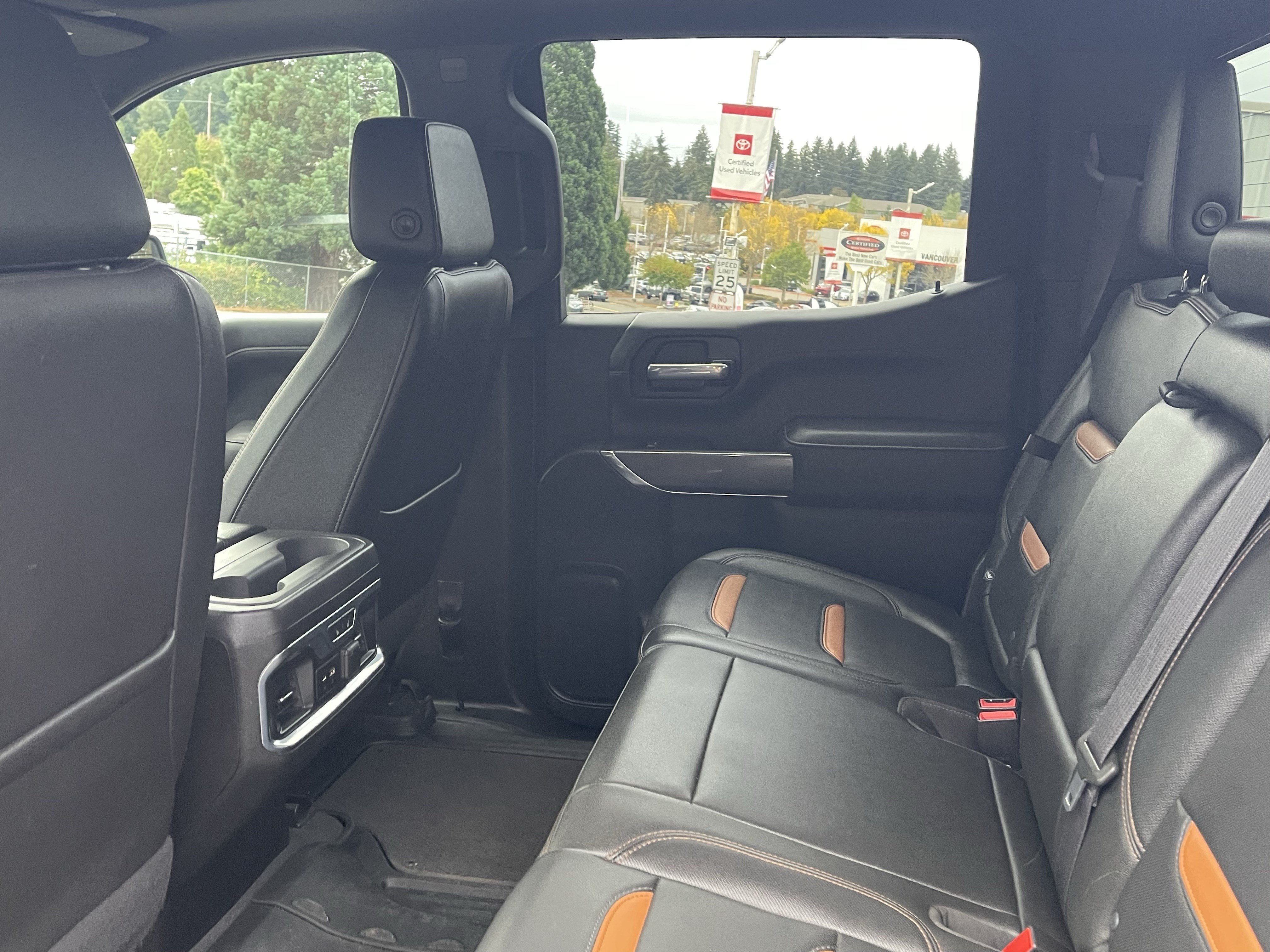 Used 2021 GMC Sierra 1500 AT4 w/ AT4 Value Package AWD/4WD image 14