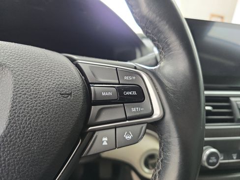 Used 2019 Honda Accord EX-L image 17