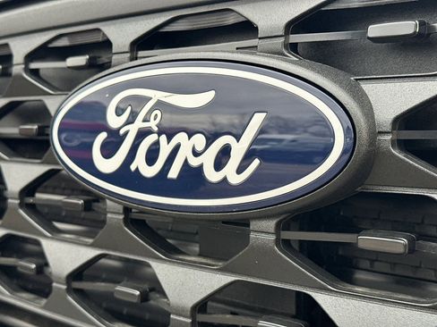 New 2025 Ford Maverick XLT w/ Equipment Group 301A image 12