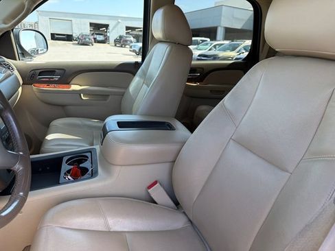 Used 2013 GMC Yukon SLT w/ SLT-2 Equipment Package RWD image 18