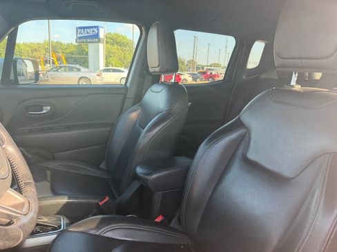 Used 2020 Jeep Renegade Altitude AWD/4WD image 72