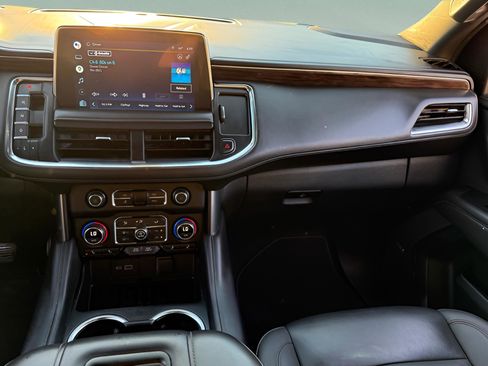 Used 2022 Chevrolet Tahoe LT w/ Luxury Package image 8