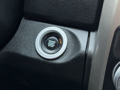 Used 2017 RAM 1500 Laramie w/ Convenience Group image 19