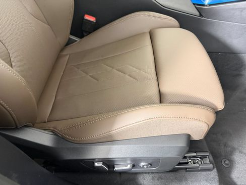 Used 2026 BMW X3 xDrive30i w/ M Sport Package AWD/4WD image 31