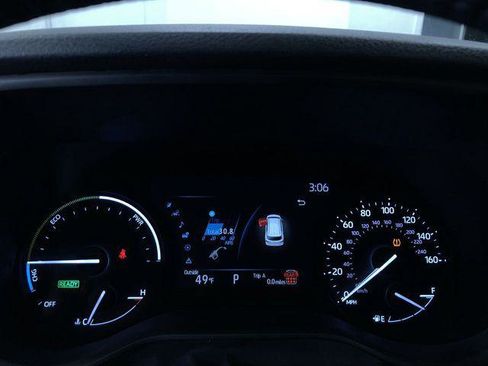 Certified 2025 Toyota Sienna XLE FWD image 31