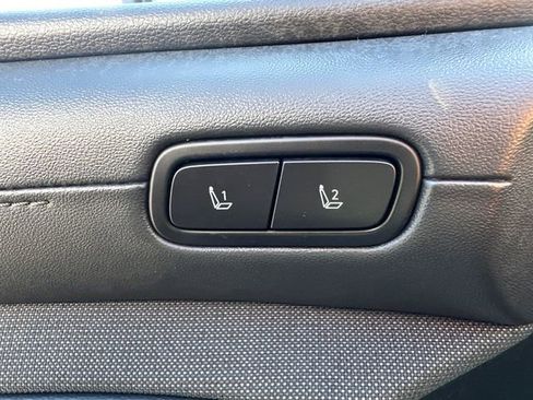 Used 2025 Hyundai Tucson Limited image 23