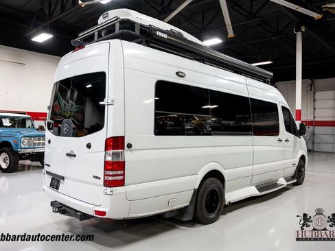 Used 2018 Mercedes-Benz Sprinter 3500 image 7