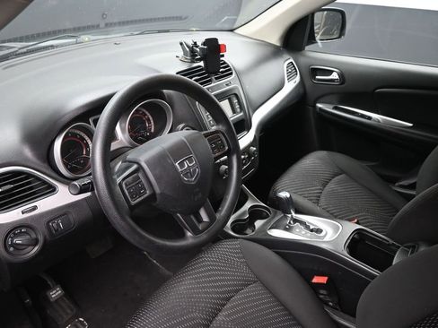 Used 2018 Dodge Journey SE AWD/4WD image 16