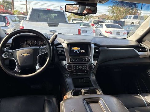 Used 2015 Chevrolet Tahoe LT RWD image 18