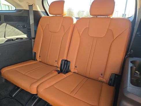 Used 2023 Kia Sorento SX Prestige image 13