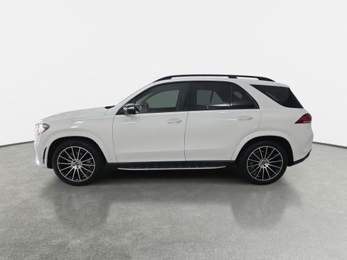 Used 2023 Mercedes-Benz GLE 350 4MATIC w/ AMG Line Exterior image 8