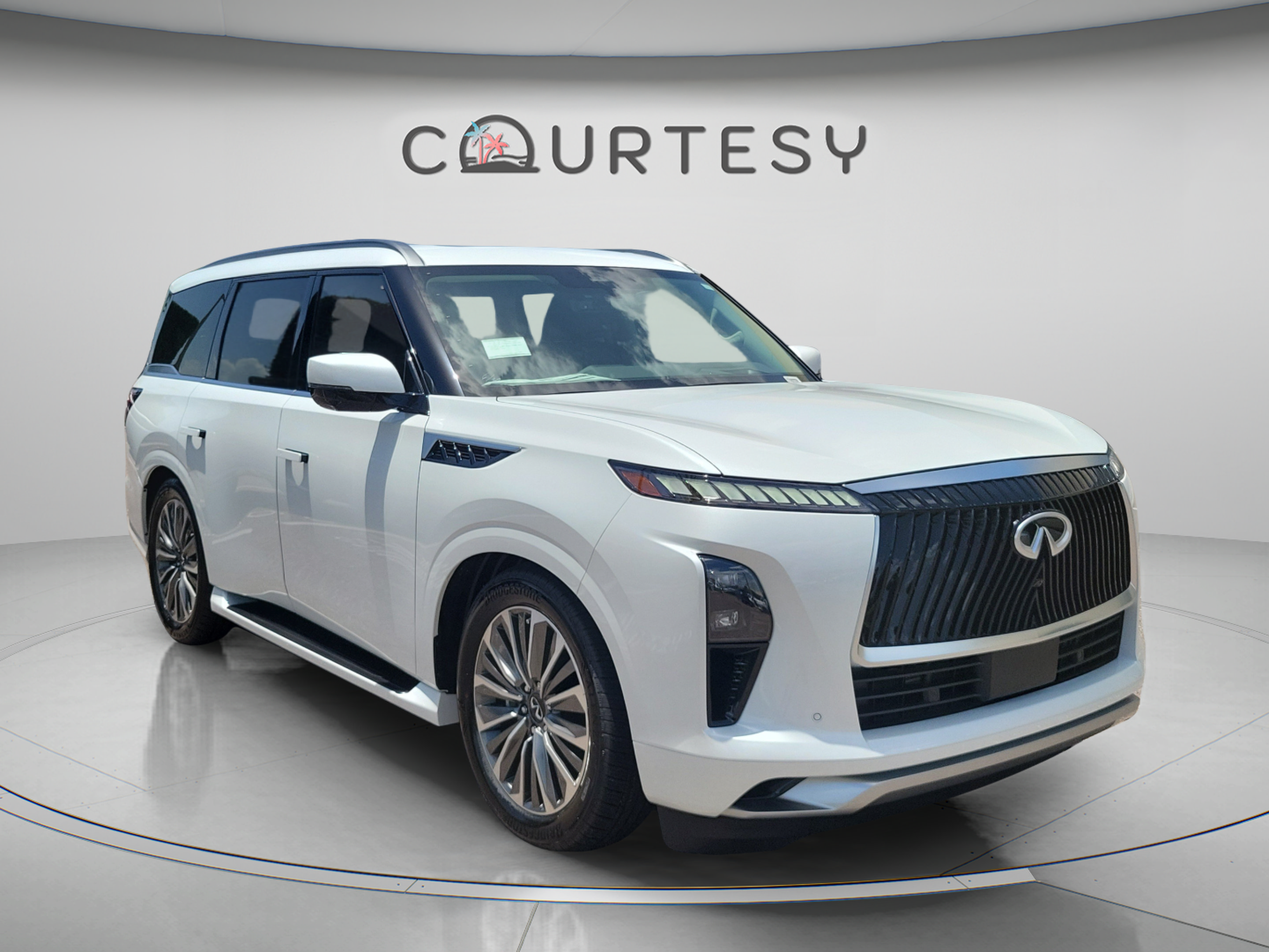 New 2027 INFINITI QX80 Luxe w/ Cargo Package RWD image 4