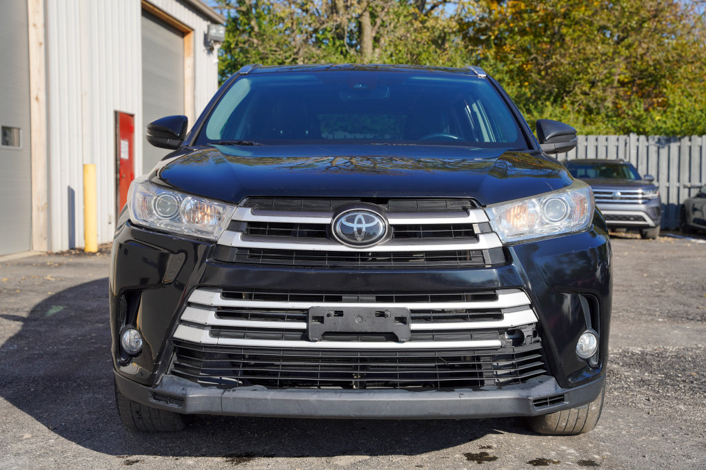 Used 2019 Toyota Highlander XLE AWD/4WD image 11