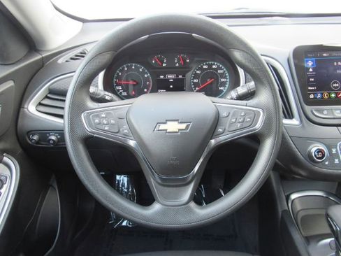 Used 2025 Chevrolet Malibu LT image 29