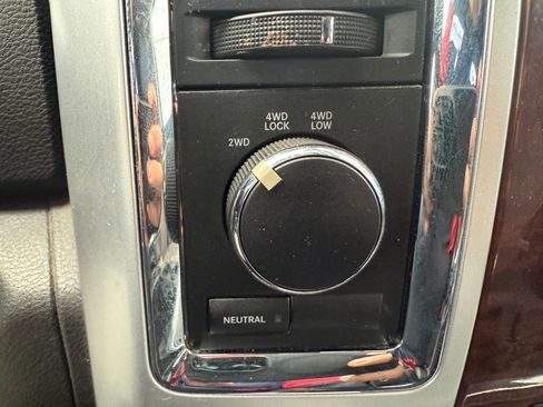 Used 2012 RAM 2500 Laramie w/ Protection Group image 19