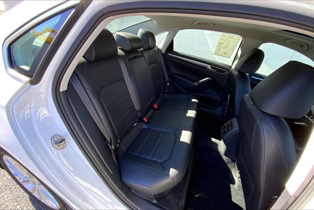 Used 2017 Volkswagen Passat 1.8T SE FWD image 27