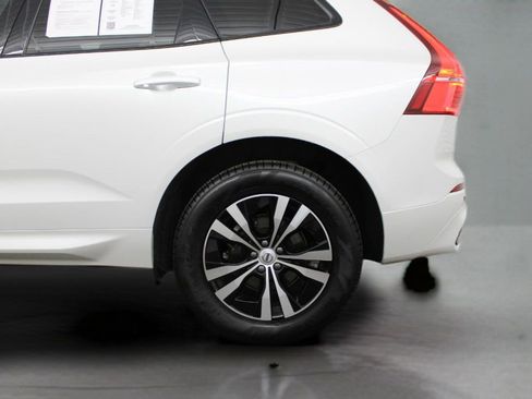 Certified 2025 Volvo XC60 B5 Core image 69