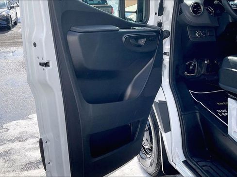 Used 2026 Mercedes-Benz Sprinter 2500 image 14