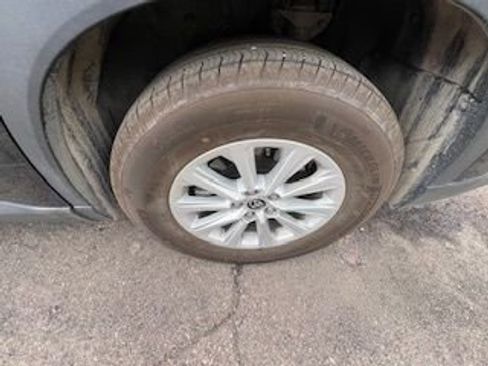 Used 2025 Toyota Grand Highlander FWD image 11