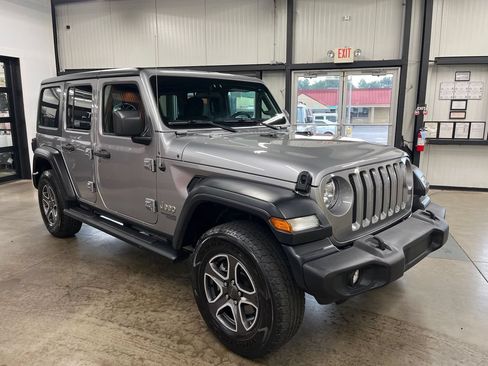 Used 2020 Jeep Wrangler Unlimited Sport S AWD/4WD image 15