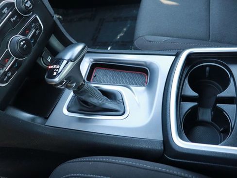 Used 2019 Dodge Charger SXT image 16