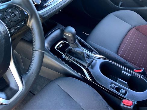 Used 2024 Toyota Corolla SE image 16